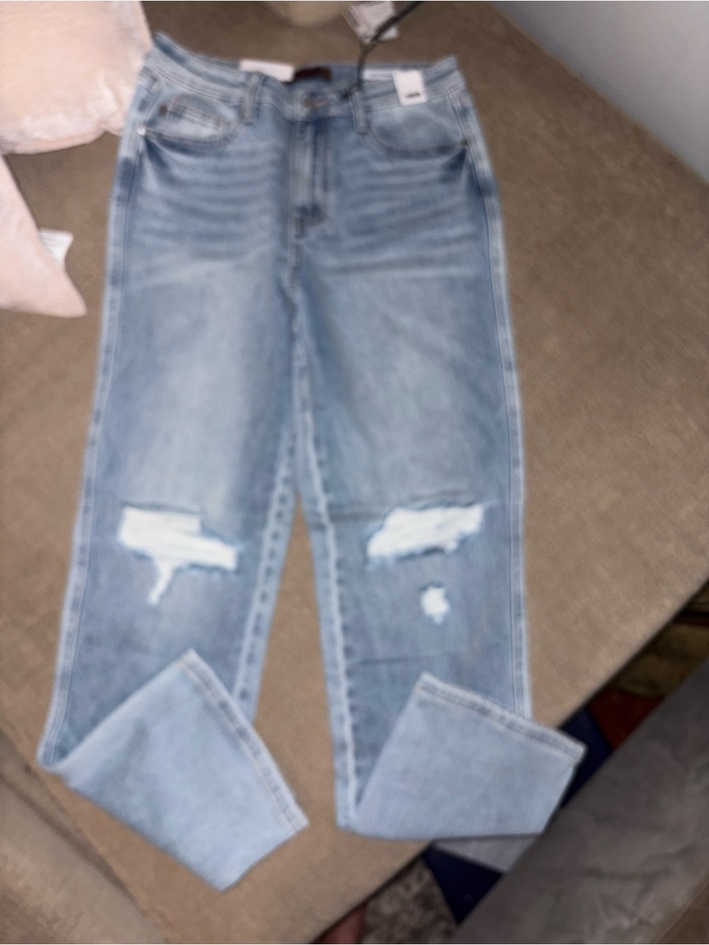 Judy Blue Light Blue Distressed jeans